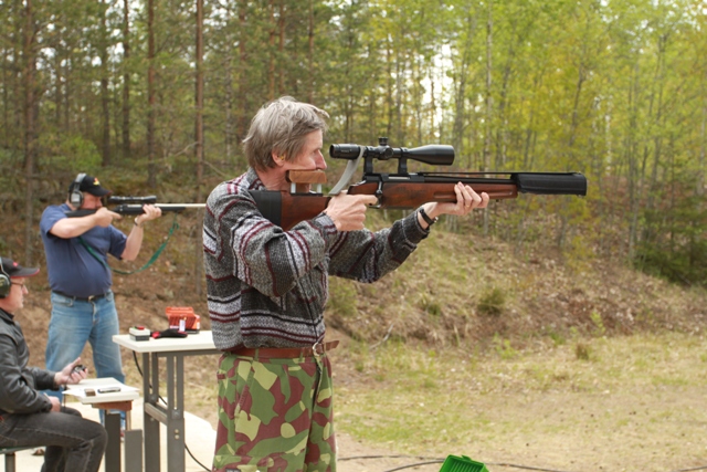 Kolmet kuukausikilpailut pidetty